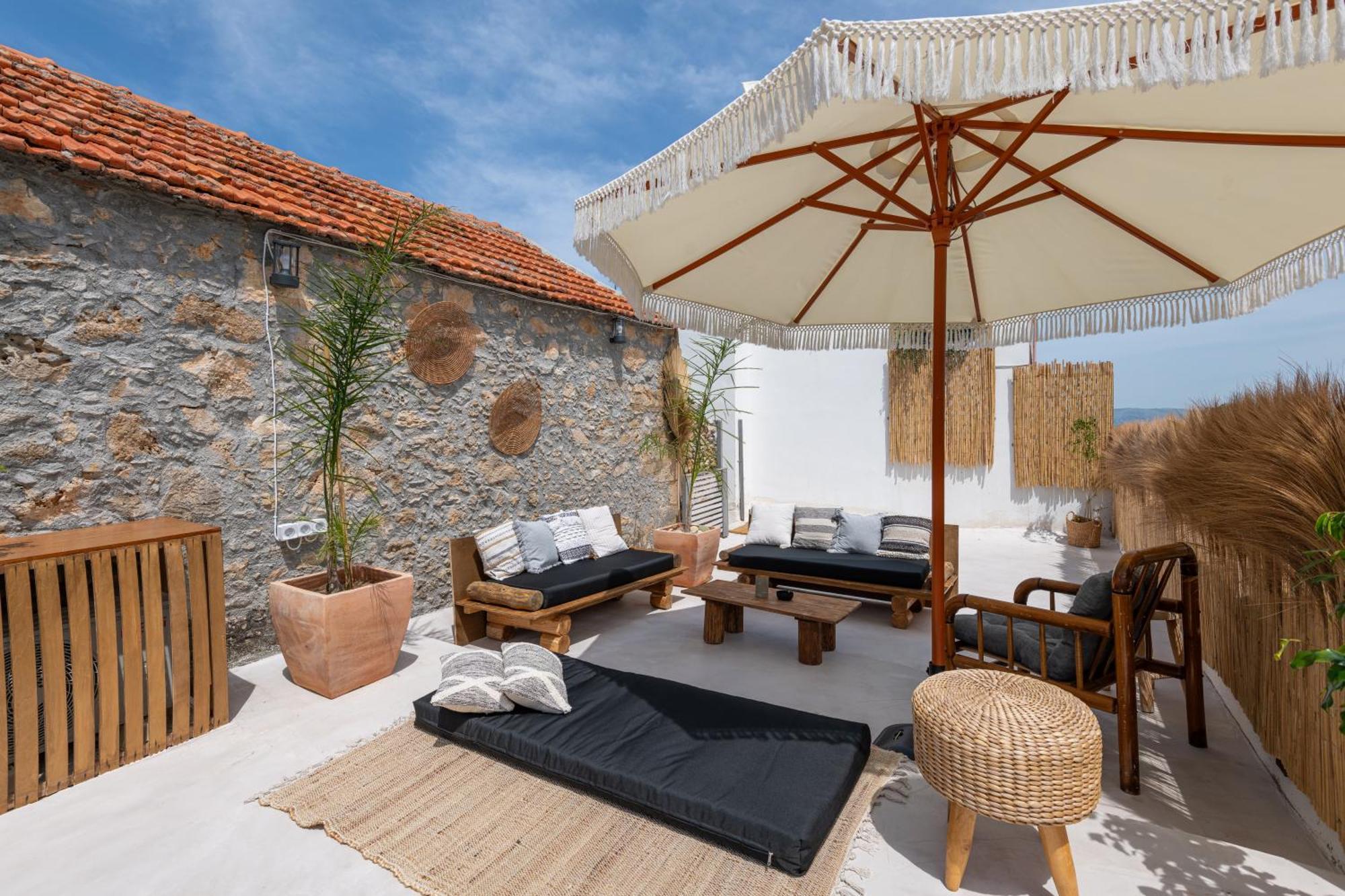 To Patriko Villa Kournas Exterior photo